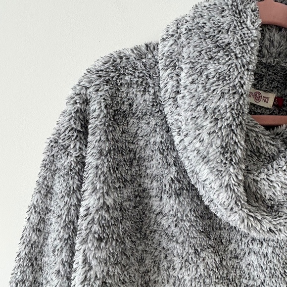 SO Cozy Gray Funnel Neck Plush Fleece Cowl Neck Pullover Top - Picture 4 of 16
